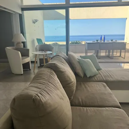 Superbe Vue Et Piscine
